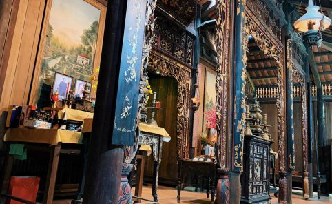 Worship space in a Vietnamese family